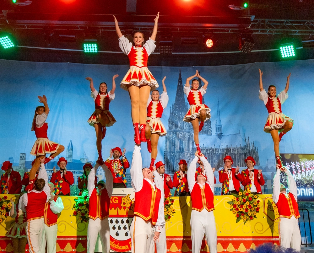 colonia-rut-wiess-slider